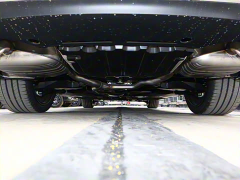 2026�� E 300 L �����