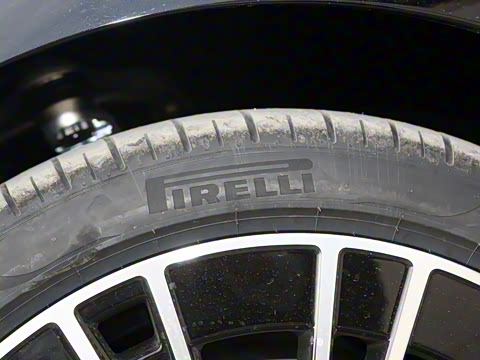 2026�� E 300 L �����