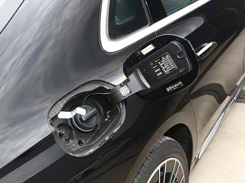 2026�� E 300 L �����