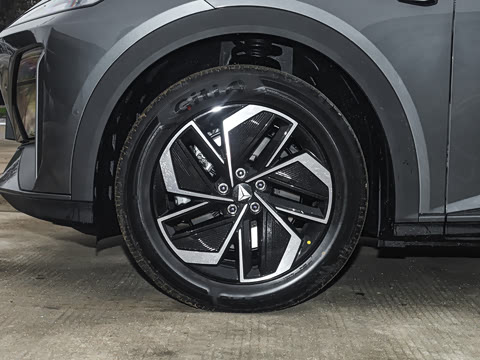 2026�� 550Max ��ΪǬ��ADS SE��