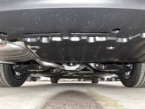 2026�� �Ŀ� E 260 L �����