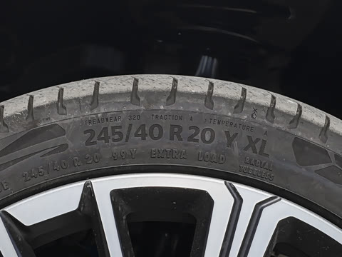 2025�� xDrive25Li M�˶���ҹ��װ