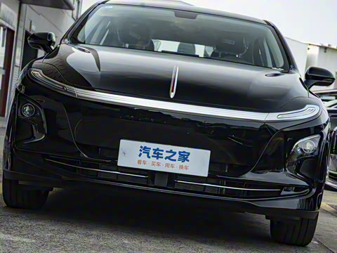 2025�� 610km PLUS