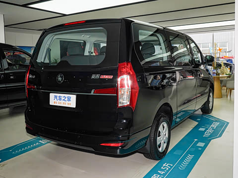 2027�� 2.0L ������ 7��