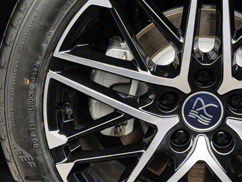 2025�� EV �Ǽݰ� 635KM�����״��콢��