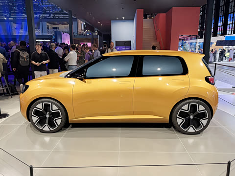 2025�� ������