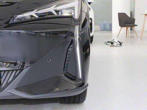 2025�� �Ŀ� 560MAX 185kW