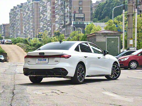 2026�� 2.0T �˶���