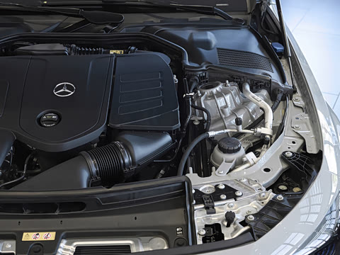 2026�� �Ŀ� CLE 300 4MATIC ������ܳ�