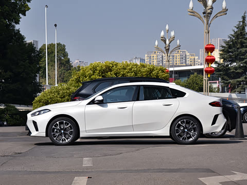 2026�� 225L M�˶���װ