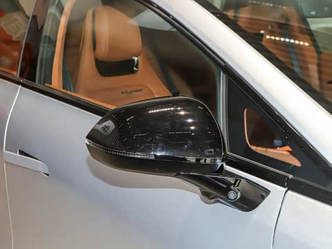 2025�� �Ŀ� 710 Max��