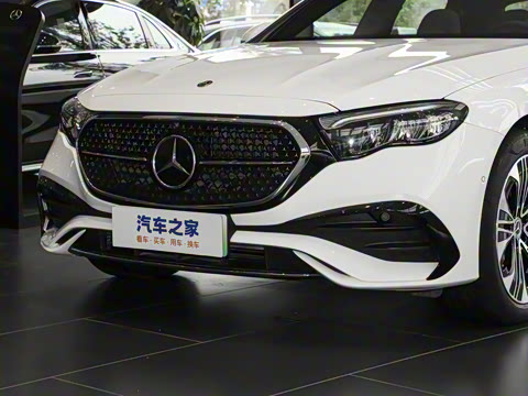 2024�� E 350 e L ���ʽ��϶����˶��γ�