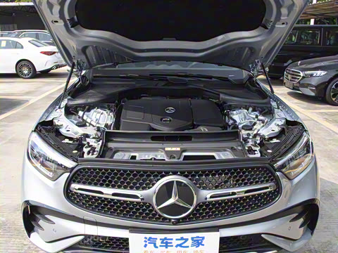 2025�� �Ŀ� GLC 260 L 4MATIC ������