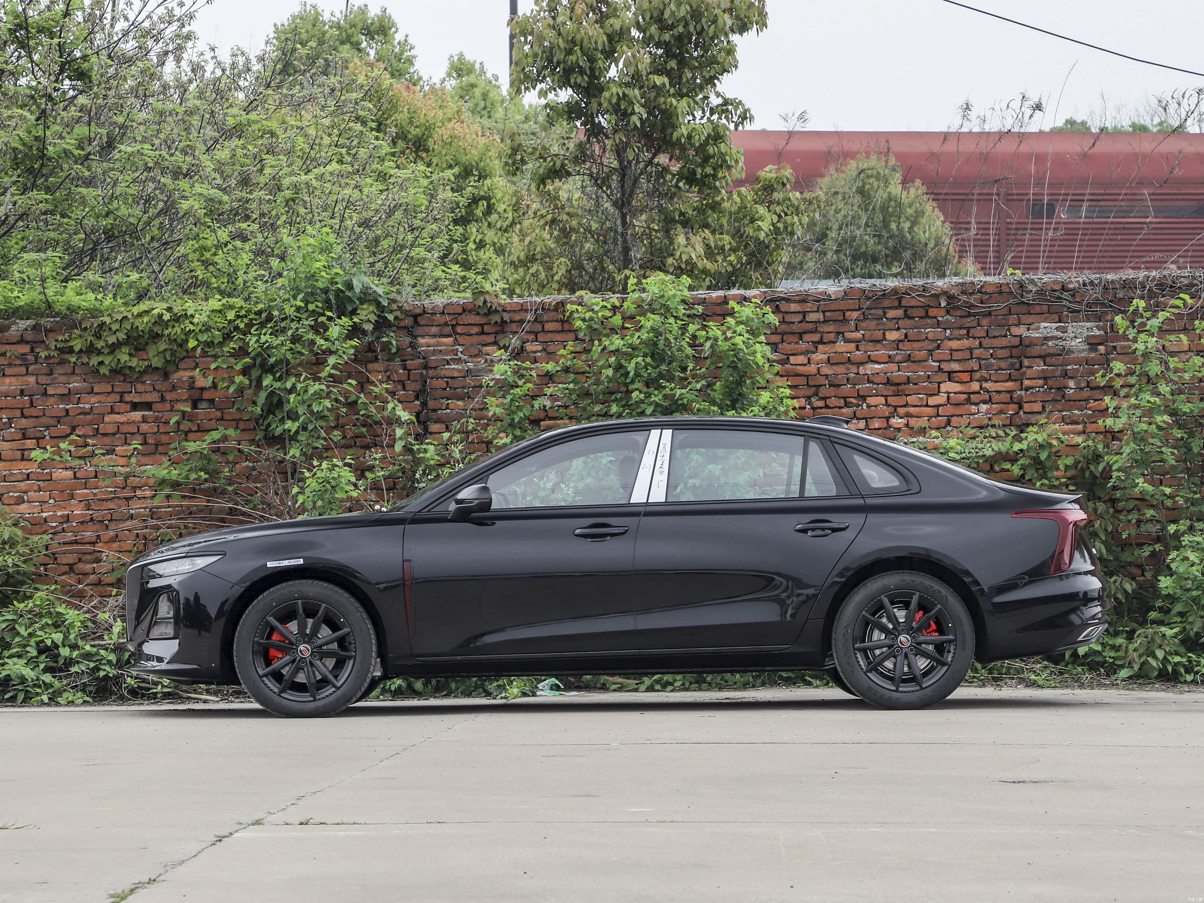 Hongqi H5, миниатюра 4
