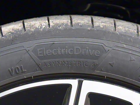 2026�� ������������Plus