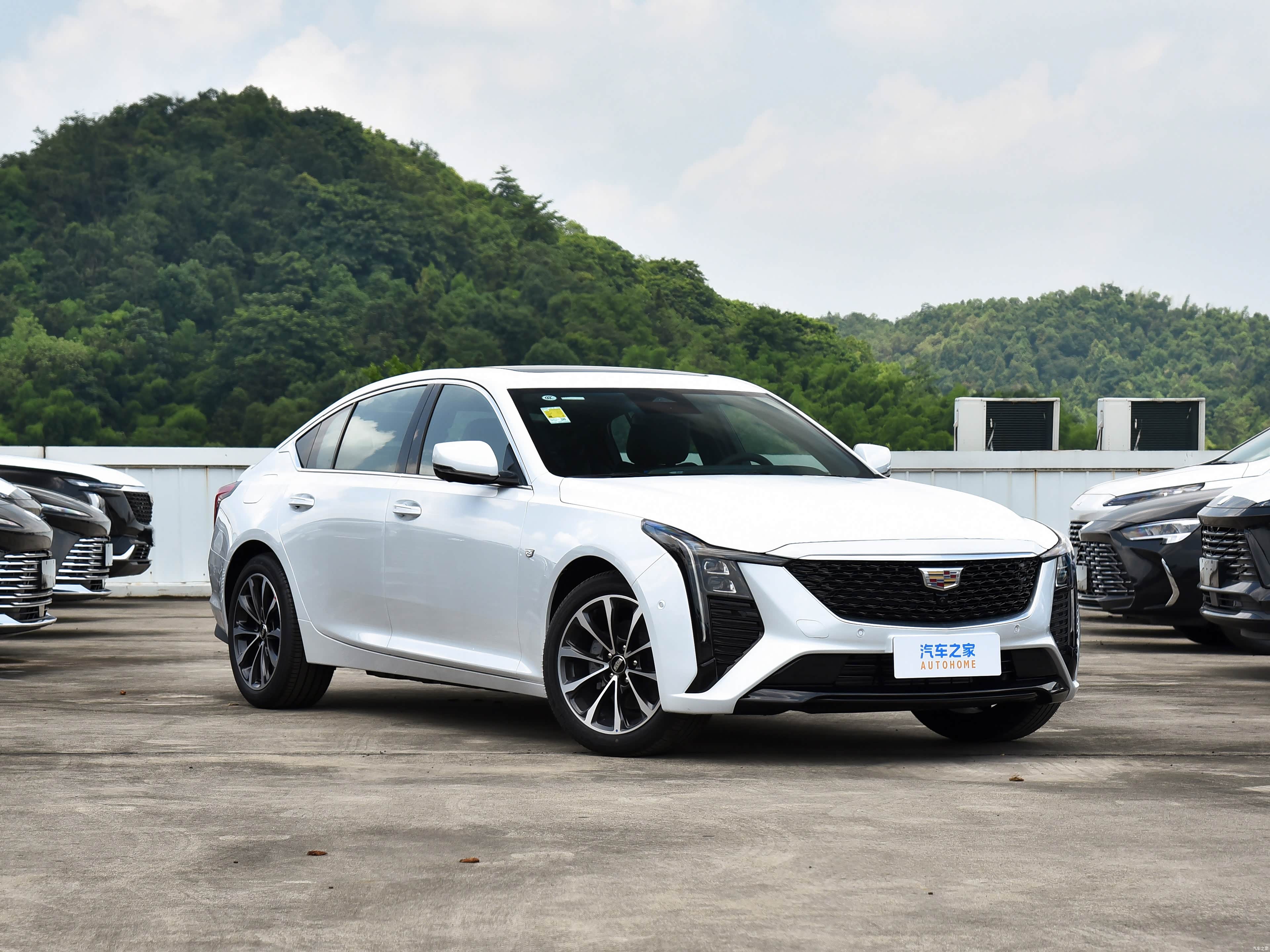 Cadillac CT5, миниатюра 3