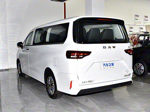 2025�� 2.0L CNG��Ӣ�� 9��