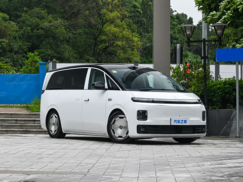 2026�� ���� 700�콢��