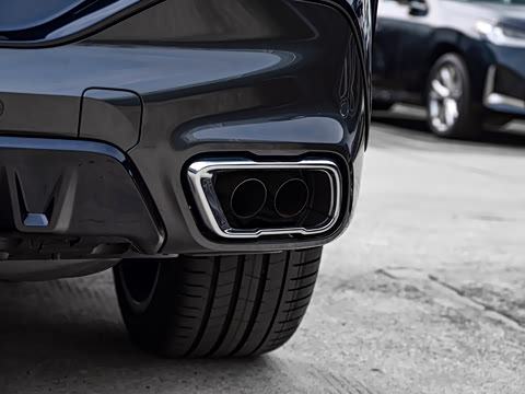 2026�� xDrive40i ������ M�˶���װ