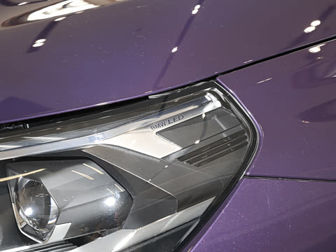 2026�� 225i M�˶���ҹ��װ