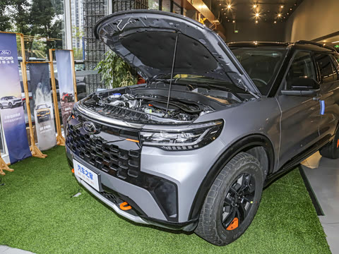 2025�� 2.3T EcoBoost ���ش�Խ�� 5��