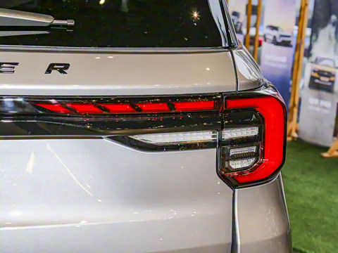 2025�� 2.3T EcoBoost ���ش�Խ�� 5��