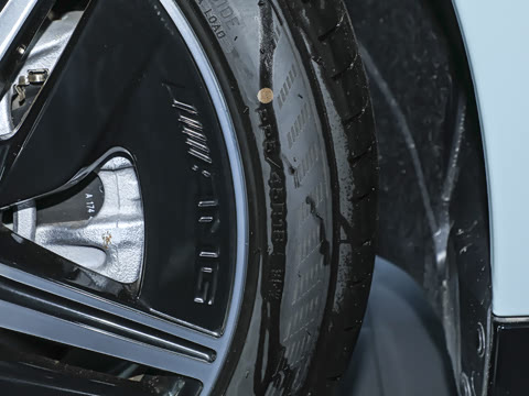 2025�� 300L �����������ǰ�