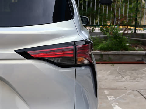 2026�� 2.5L ˫������������