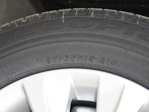 2026�� 1.8L ˫�� �ȷ��