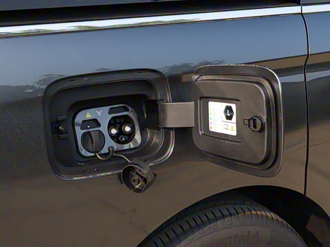 2025�� PHEV �������������