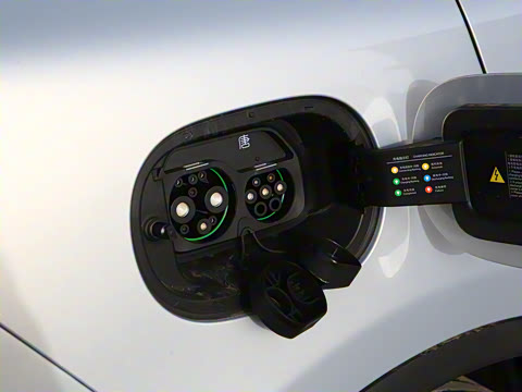 2025�� �Ǽݰ� DM-i 175KM �����״��콢��