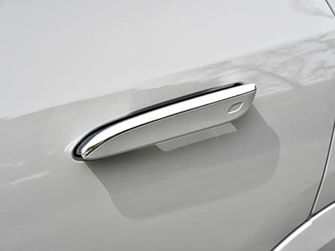 2024�� EQE 53 4MATIC+