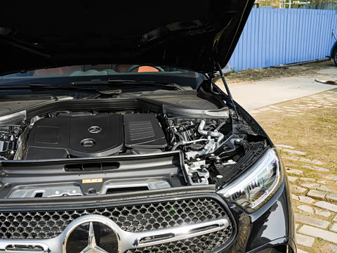 2026�� GLC 260 L 4MATIC ������