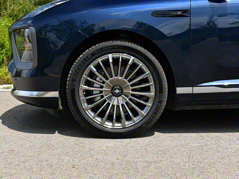 2025�� �Ŀ� 350 Max���������״��