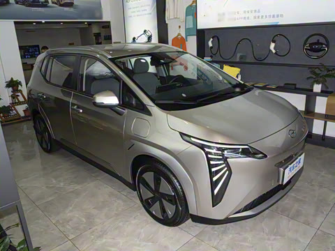 2025�� Plus 430 ������