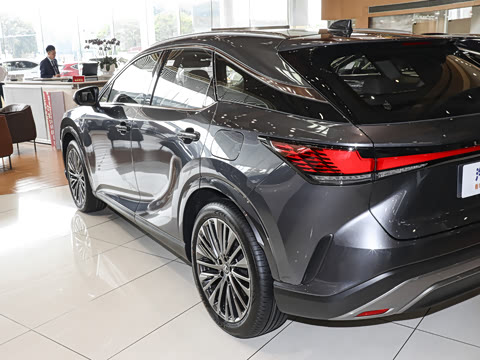 2026�� 350h ����������