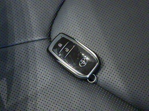 2026�� 2.5L���ܵ��˫������������ 7��