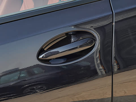 2026�� 330i M�˶���ҹ��װ