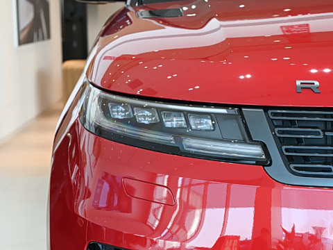 2025�� 400PS Dynamic SE