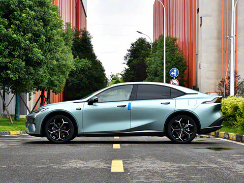 2026�� 240Ultra��ΪǬ��ADS SE��