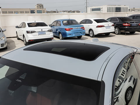 2026�� 430i M�˶���ҹ��װ