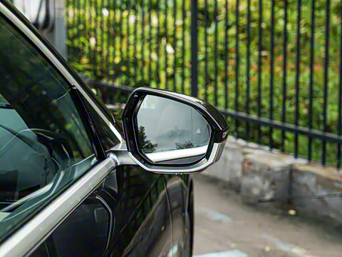 2026�� 525Li M�˶���װ