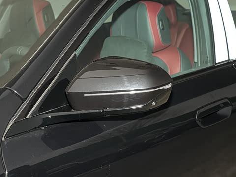 2026�� �Ŀ� 530Li ������ M�˶���װ