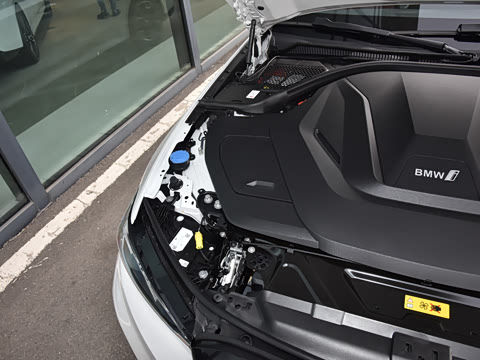 2026�� �Ŀ� eDrive 40 L ��ҹ��װ