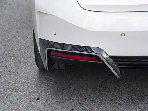 2026�� eDrive 40 L ��ҹ�˶���װ