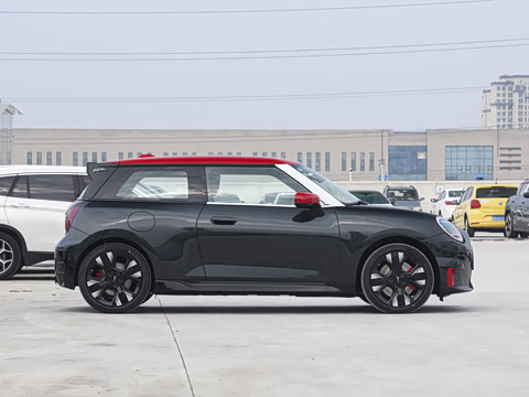 2025�� �Ŀ� JOHN COOPER WORKS
