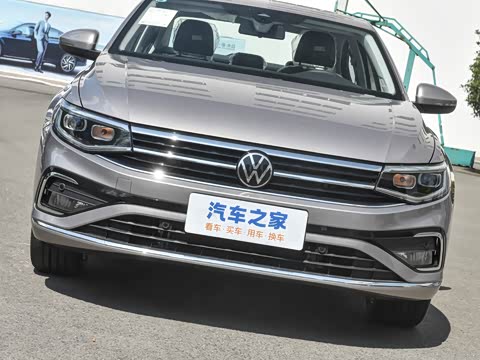 2025�� �Ŀ� 300TSI DSG���а�