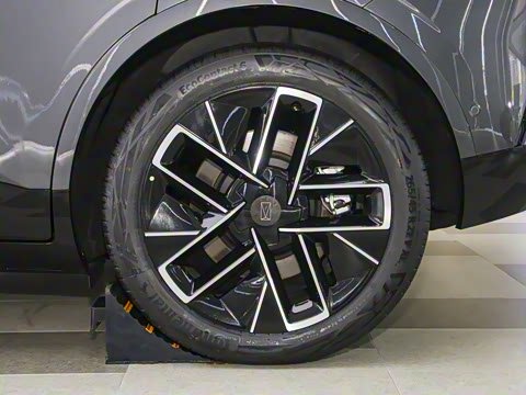 2025�� Max ���������