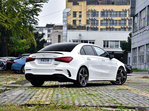 2026�� AMG A 35 L 4MATIC