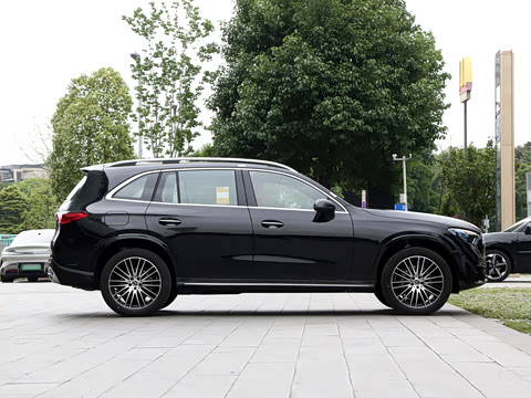 2026�� �Ŀ� GLC 300 L 4MATIC ������
